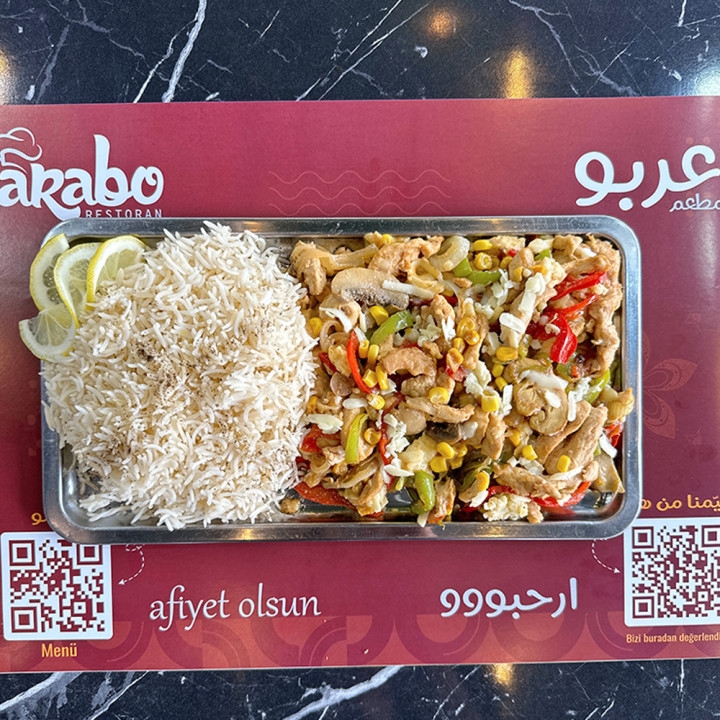 فاهيتا مع رز.jpg
