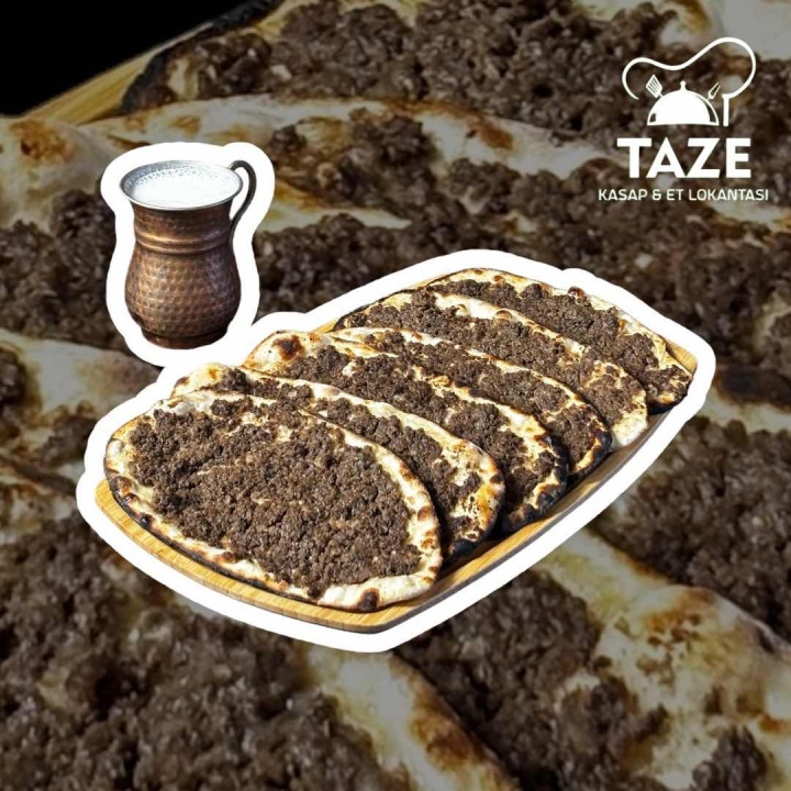 Sfiha Shamiya meal (yogurt)