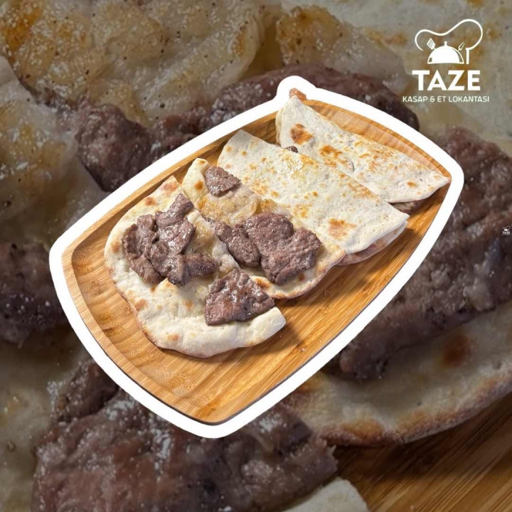 Meat cutlets on dough meal