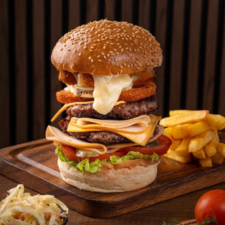 LaDamas Beef Burger