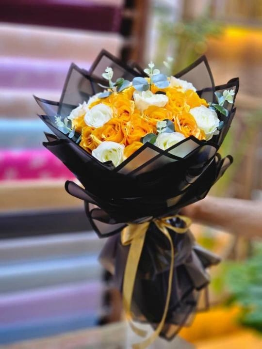 يوكيه ورد صناعي 31