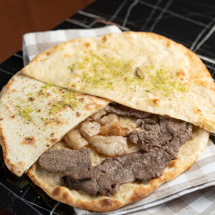 Biftek Et Pide arası