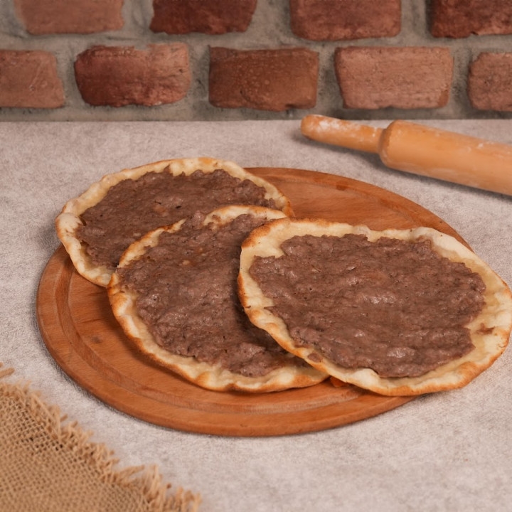 Plain meat