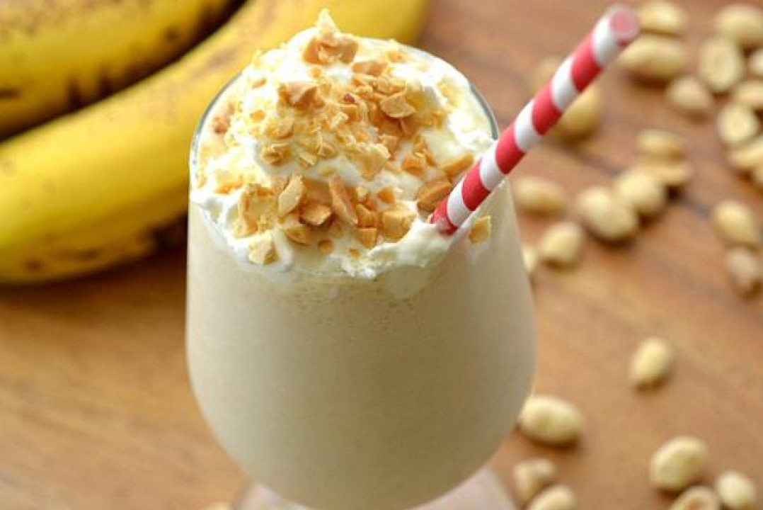 5194-banana-juice-with-nuts-1.jpg