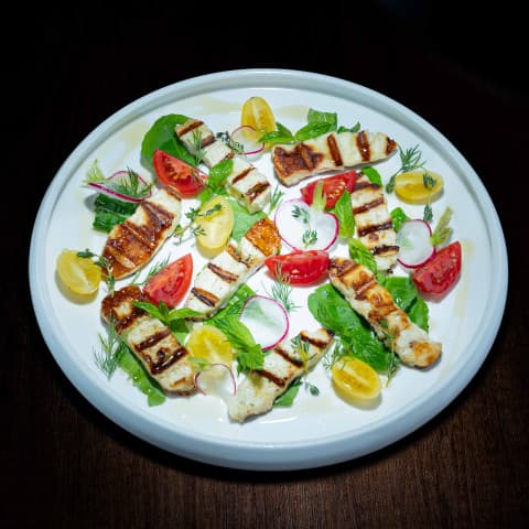 Grilled haloumi salad