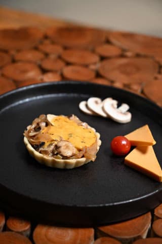 Quiche Lorraine Cheese with Mushroom & Onion