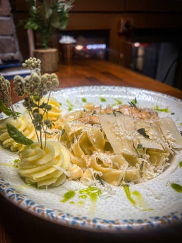 Fettuccine Alfredo