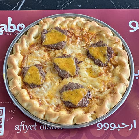 Meat pizza - medium size