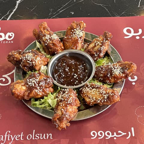 Wings with barbecue sauce