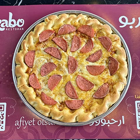 Tuna pizza - medium size