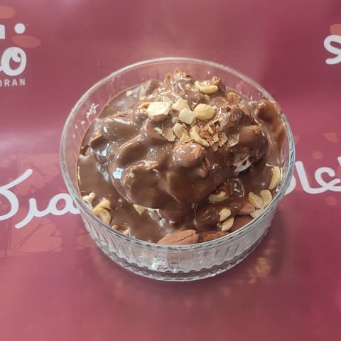 Qashtota with nuts
