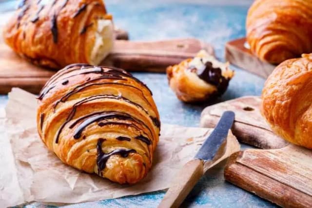  Croissant Chocolate 