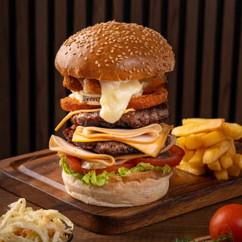 LaDamas Beef Burger