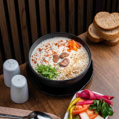 Beans with yogurt