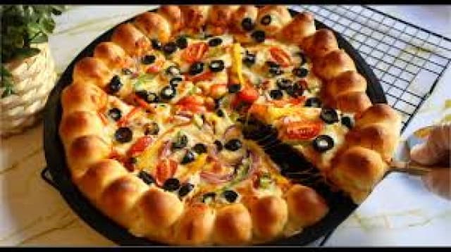 Pizza stuffed ends
