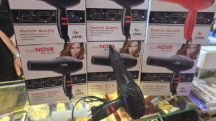 أدوات كهربائية