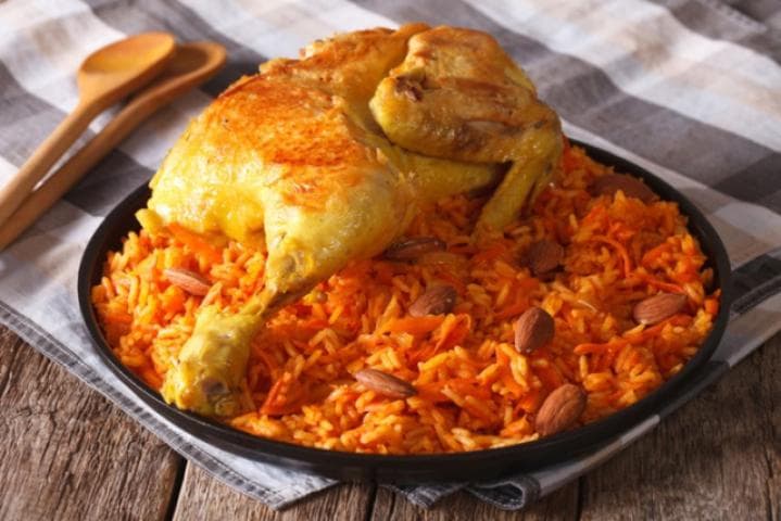 مدفون دجاج