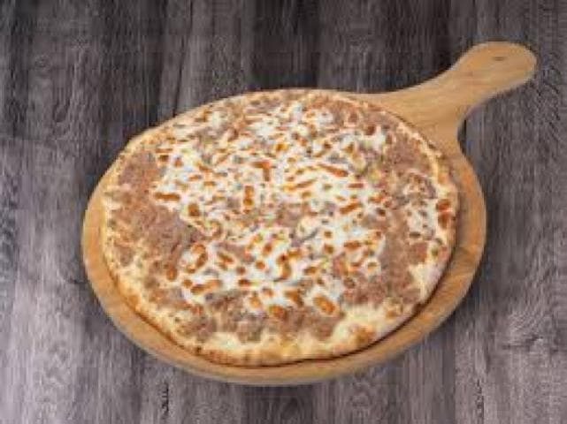 فطيرة طوشكا لحمة