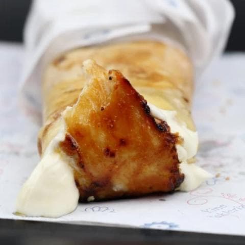 سندويشة شاورما + فطر وجبنة
