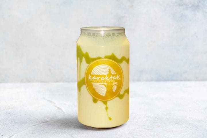 Vanilla milkshake with pistachio  