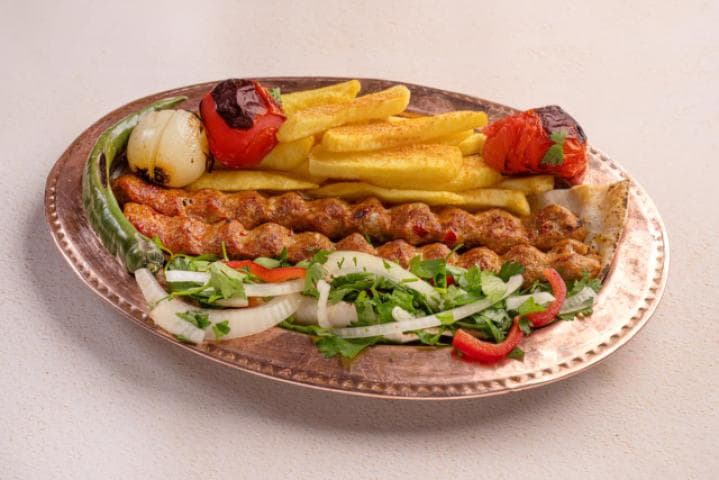 وجبة كباب دجاج 300غ(3سياخ)
