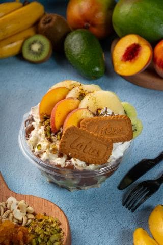 سلطة فواكه لوتس