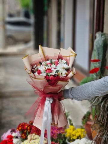 يوكيه ورد صناعي 35