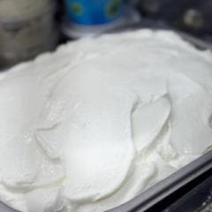 أجبان وألبان