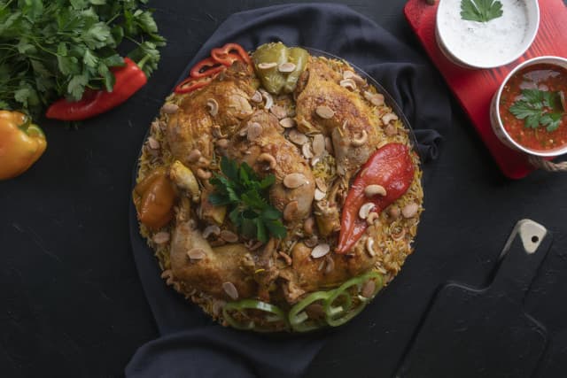 Chicken  mandi &nuts- 5 persons
