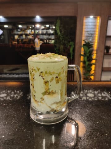 Avocado with cream and honey