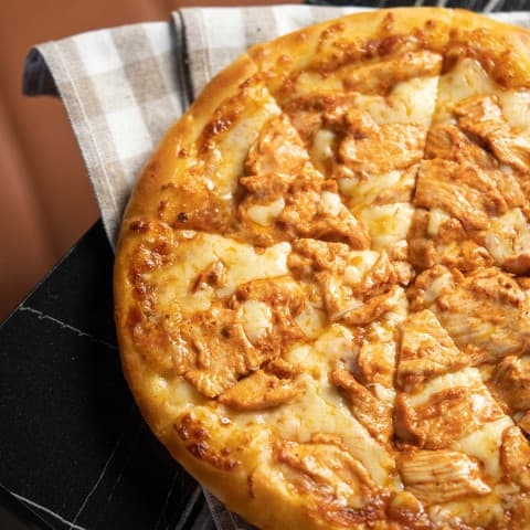 Chicken Pizza - Medium Size -