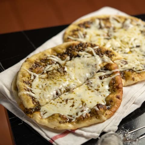 Thyme with kashkaval