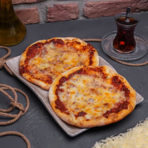 Muhammara + Kashkaval 