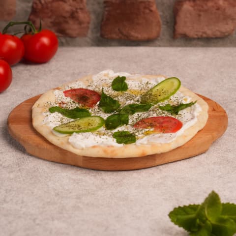 Labneh with vegetables