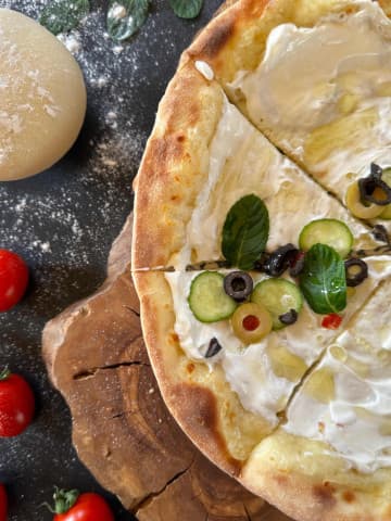 mankosha labne with Cheese?