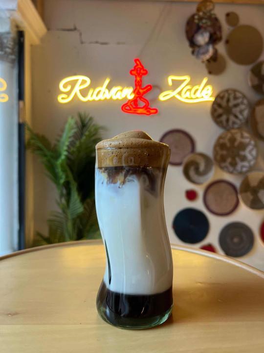Iced mocha latte