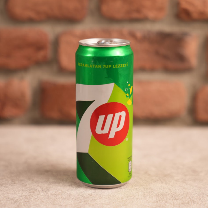 7Up 330